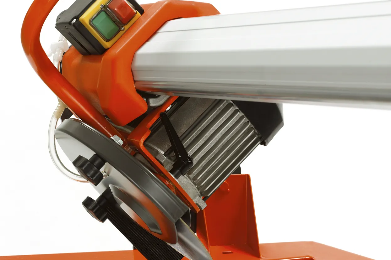 scie_sur_table_73_cm-3